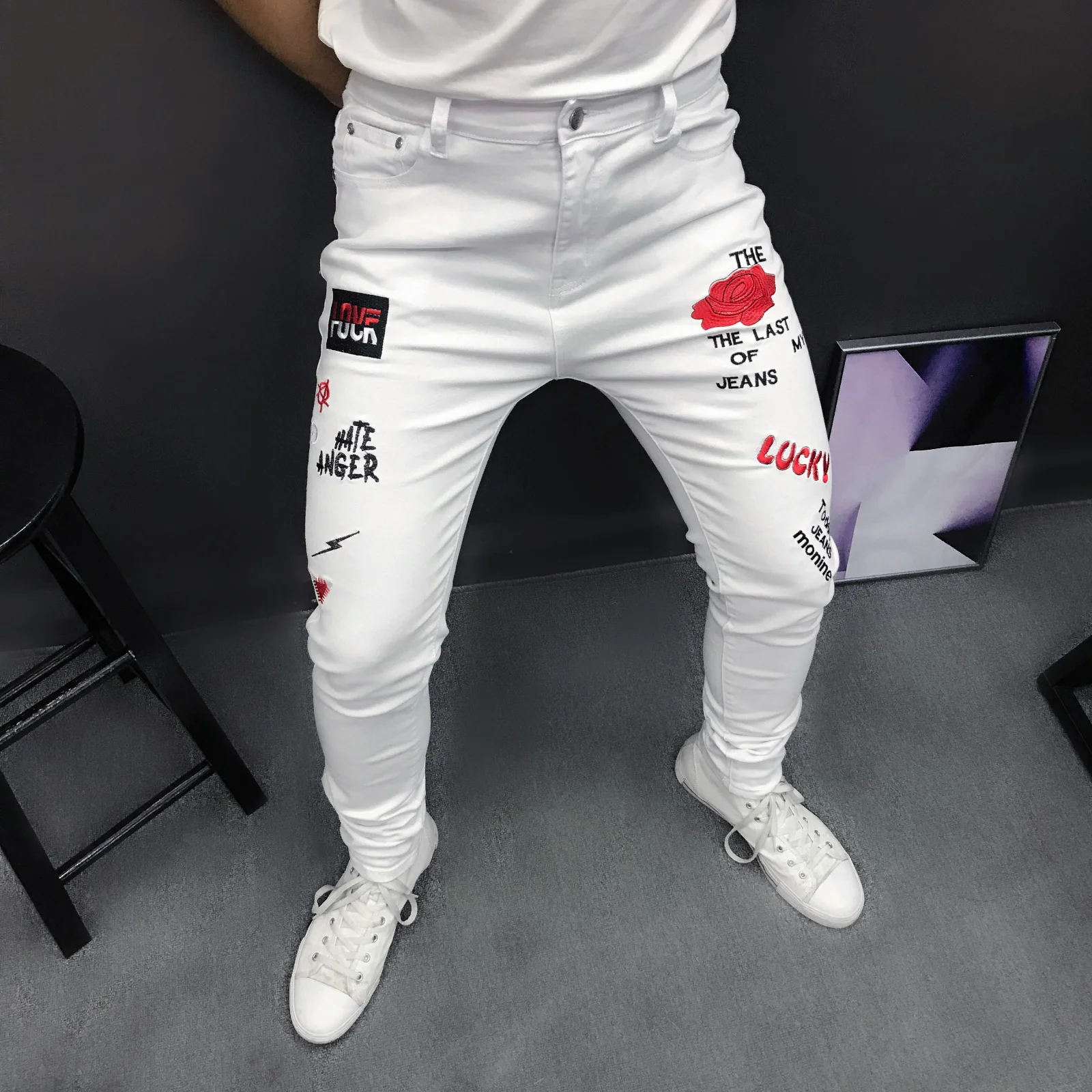 Jeans White Men Stretch Slim Fit Letter Funny Jeans Denim Pants 2022 Party Casual Street Fashion Rose Embroidery Jeans For Men