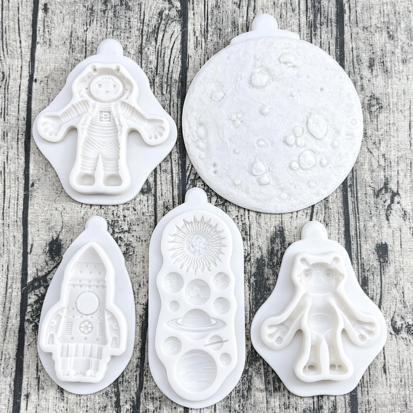Spaceman Alien Planet Rocket Silicone Mold Sugarcraft Chocolate Cupcake Baking Mould Resin Tools Fondant Cake Decorating Tools