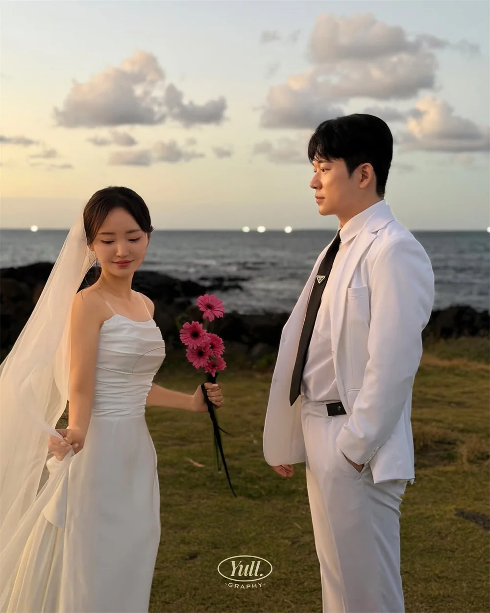 SPRAYING Elegante abito da sposa in raso avorio Corea Servizio fotografico O Collo Sirena Abiti da sposa lunghi Corsetto personalizzato nnegolare 2026