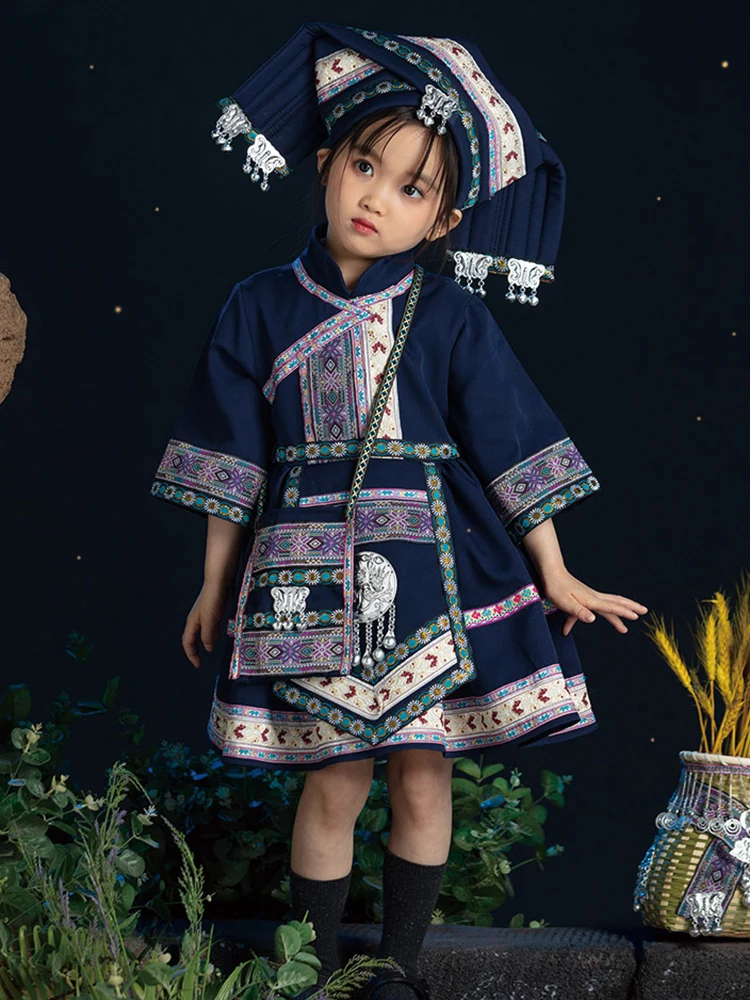 

New Ethnic Minori Children's Clothing Zhuangfu Tee March Tee Han Miao Yao Ethnic ups Girls' Traditional Costumes