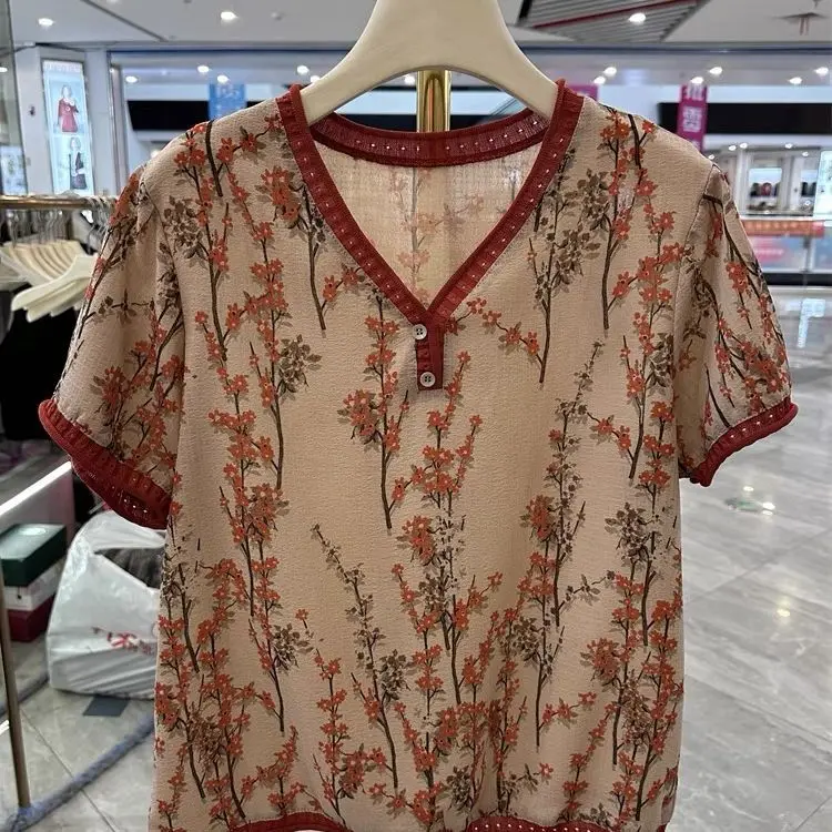 New Summer Women's Short Sleeve Cotton Linen Bubble Fabric V-Neck Fashionable Stylish Mom's Outfit for Middle-aged and Elderly