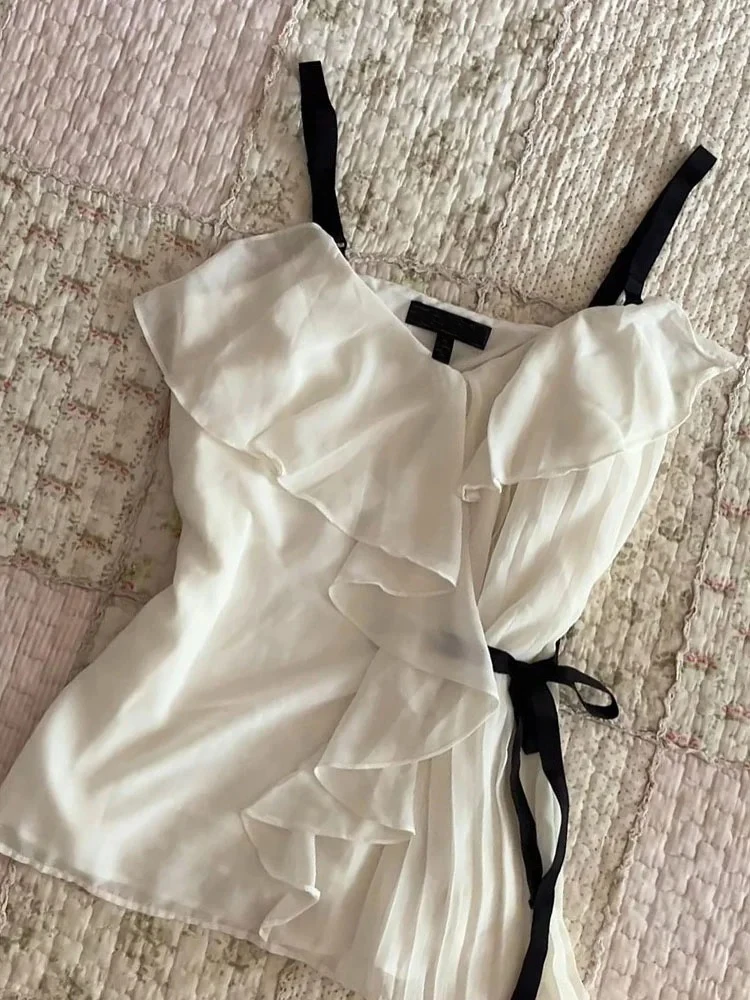 เสื้อครอปวินเทจสไตล์เซ็กซี่ Y2K ยุค 90 โชว์หลัง เสื้อพังก์หวานๆ สาวฮอต เสื้อกล้ามสไตล์ฮาราจูกุ เสื้อยืดเท่ๆ เสื้อกล้ามสไตล์อีโม