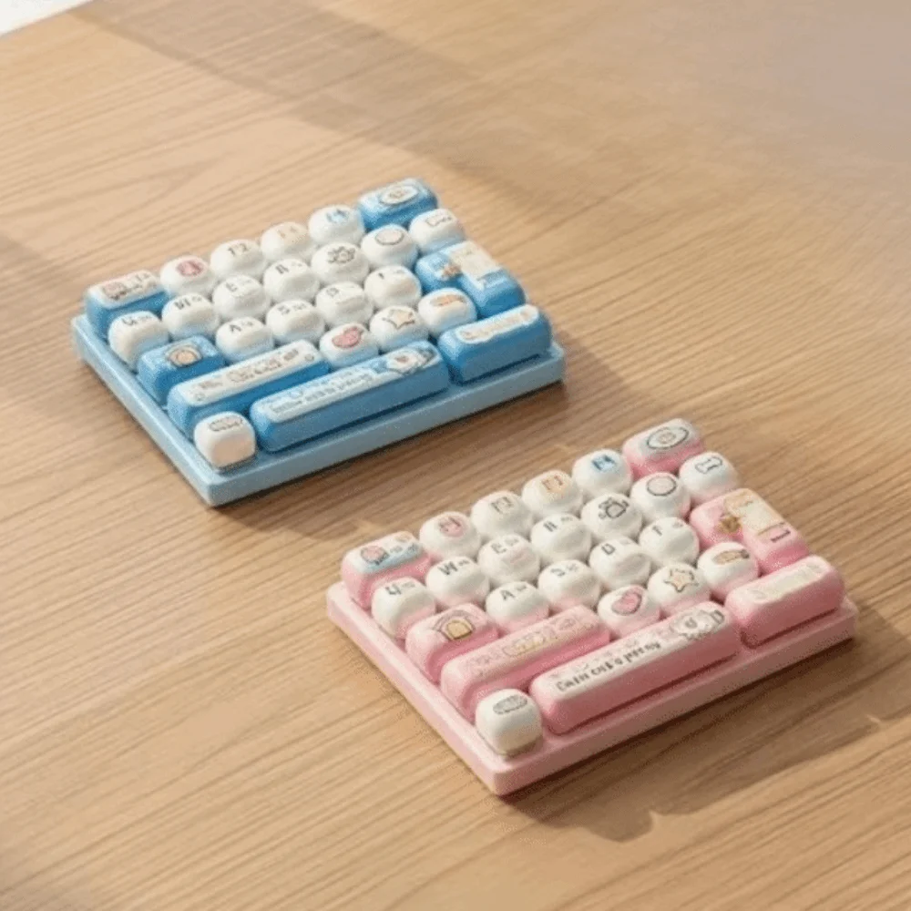 26 Key Mechanical Keyboard Keychain Mini Keyboard Creative Design Finger Press Novelty Charms Cute Pendant Mechanical Keyboard