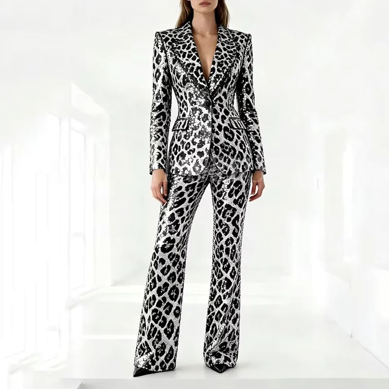 

Роскошный костюм с леопардовым принтом и пайетками для женщин, блестящий женский костюм для вечеринок, комплект из 2 предметов: модные брюки и жакет для фестивалей, 2026