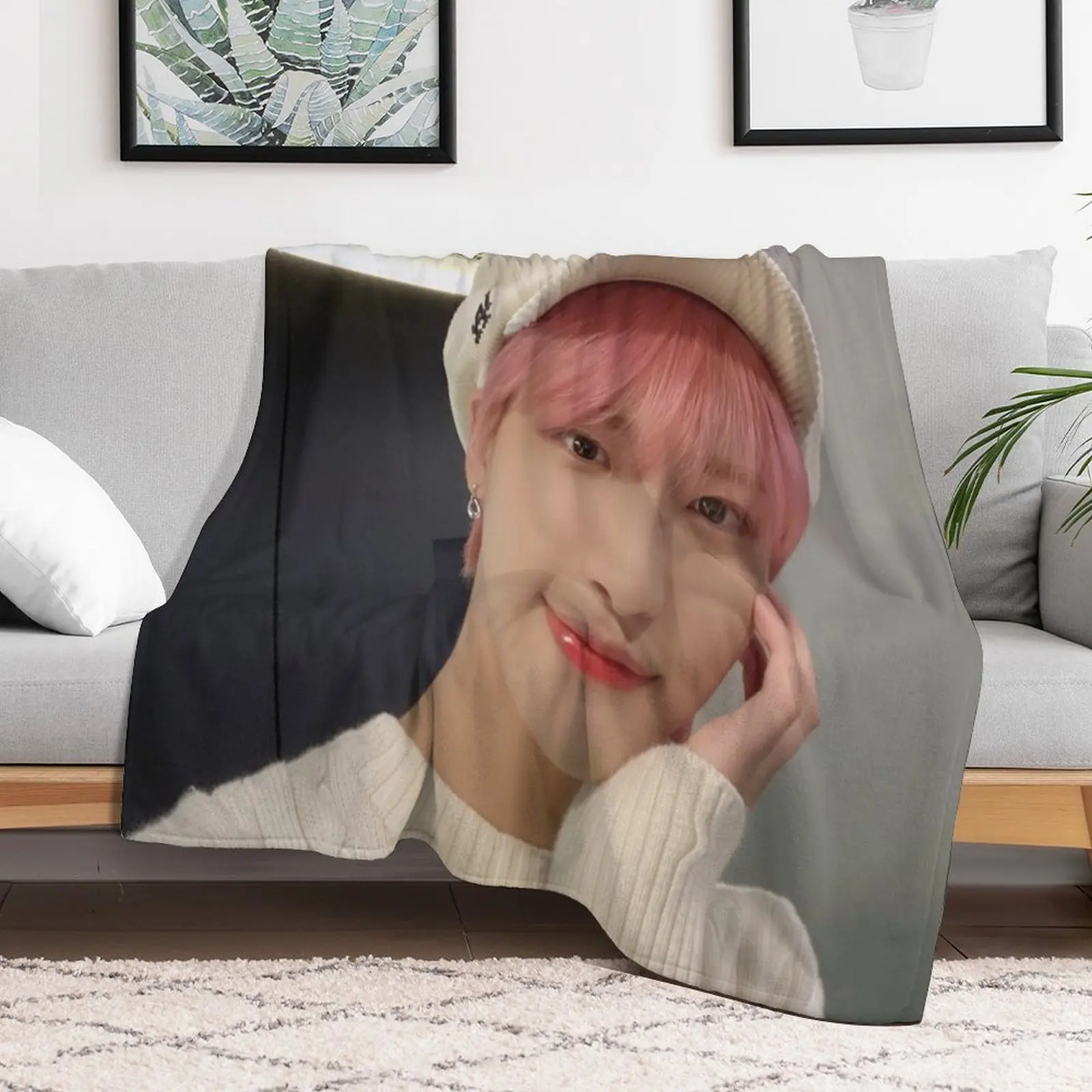 

ATEEZ Seonghwa Throw Blanket Luxury Brand Winter beds Blankets