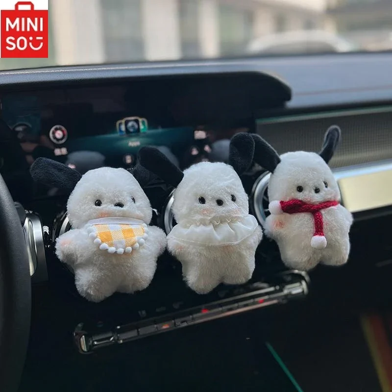 

MINISO Sanrio Pachadog Car Air Conditioning Outlet Plush Ornaments Cartoon Pachadog Fragrance Lasting Car Interior Accessories