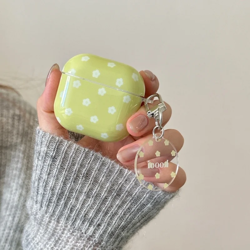 

IMD Matcha Green Earphone Case with Flower Pendant for Airpods 1, 2, Airpods Pro, Pro2, Pro3,Airpods 3, Dustproof