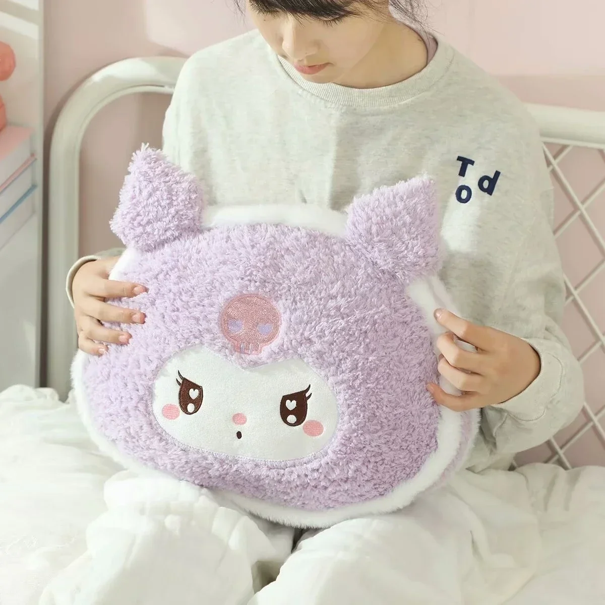 

Милая очень мягкая плюшевая игрушка Kuromi Hello Kitty My Melody Plushies Мягкая мультяшная подушка для дивана-кровати Домашний декор Рождественский подарок для девочки