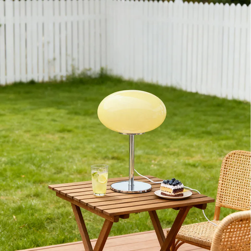 

Mid-Century Bauhaus Style Table Lamp - Vintage Ins Ambient Lamp, High-End Decorative Lamp for Bedroom Bedside Guesthouse