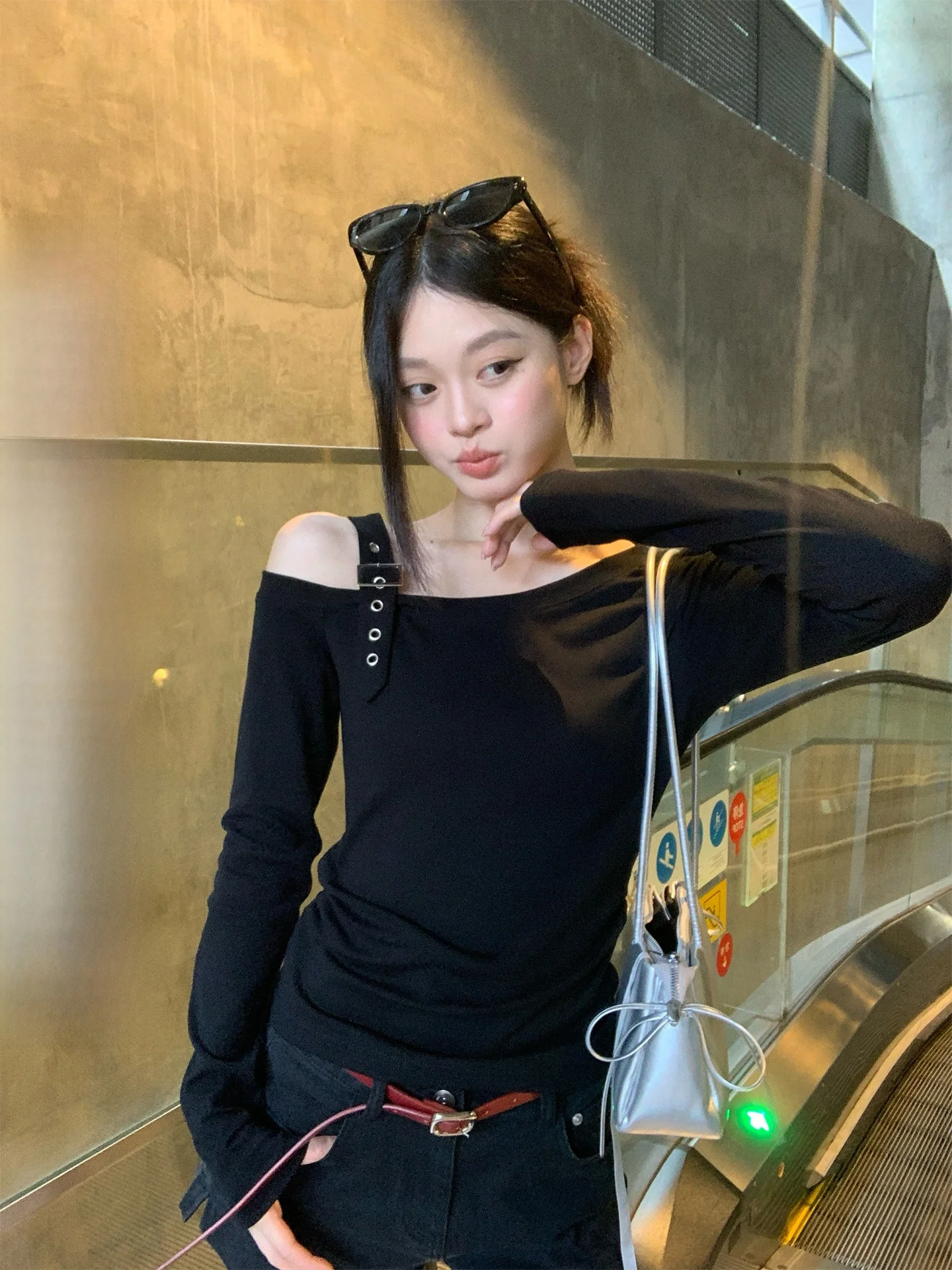 Slim Fit Long Sleeve Shoulder Bared T-shirt for Women Autumn Season Commute Style Korean Fashion Basic Layering Top
