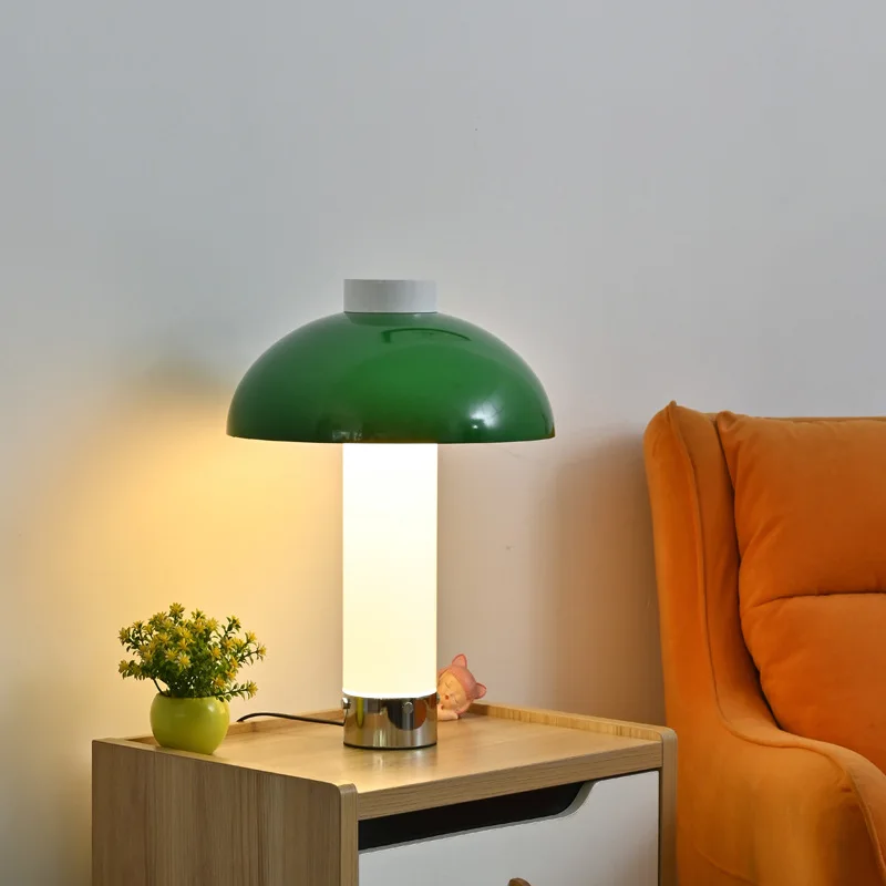 

Postmodern desk lamp Nordic decoration living room room bedroom bedside lamp Italian hotel