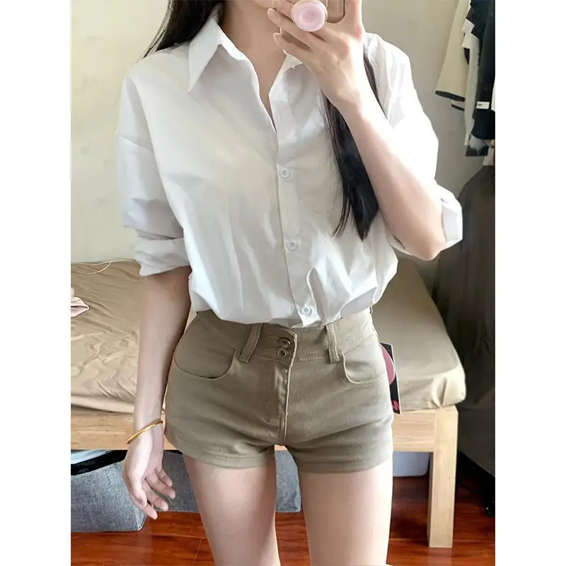 denim shortsKhaki Double Buckle High Waist Hip-wrapped Denim Super Shorts Women's 2026 New Tight Hot Pants 2026 New Spring Strai