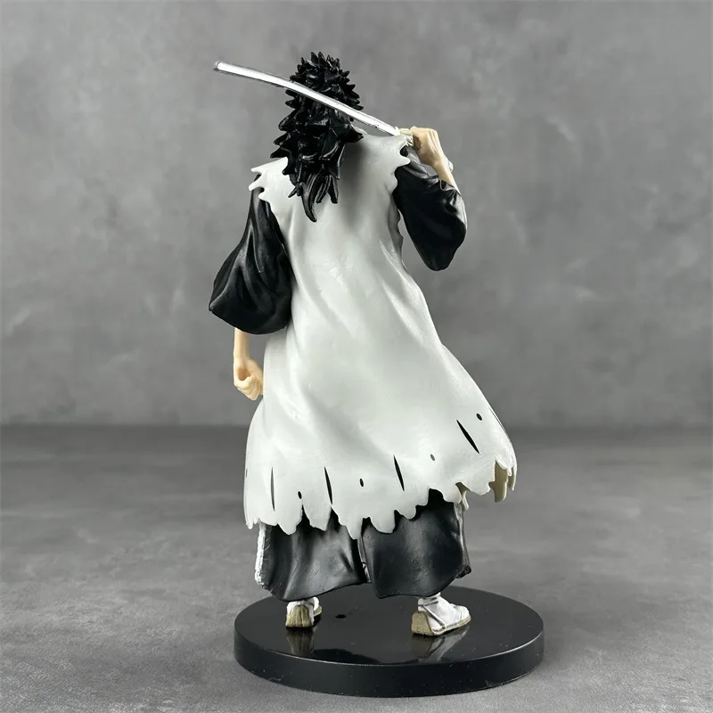 Nuovo 19 centimetri Anime Bleach Figura Zaraki Kenpachi Action Figurine Garage Kit Modello In Pvc Giocattoli Desktop Ornamento Bambole Regalo Per Bambini