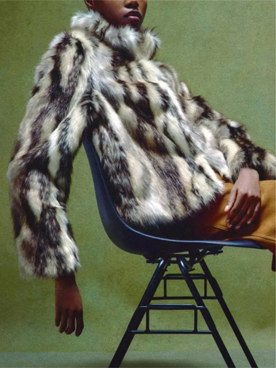 패셔너블 롱 슬리브 인조 모피 코트 칼라 여성 캐주얼 슬림핏 신상 가을 아우터웨어 유니버설 핏 슬림 디자인