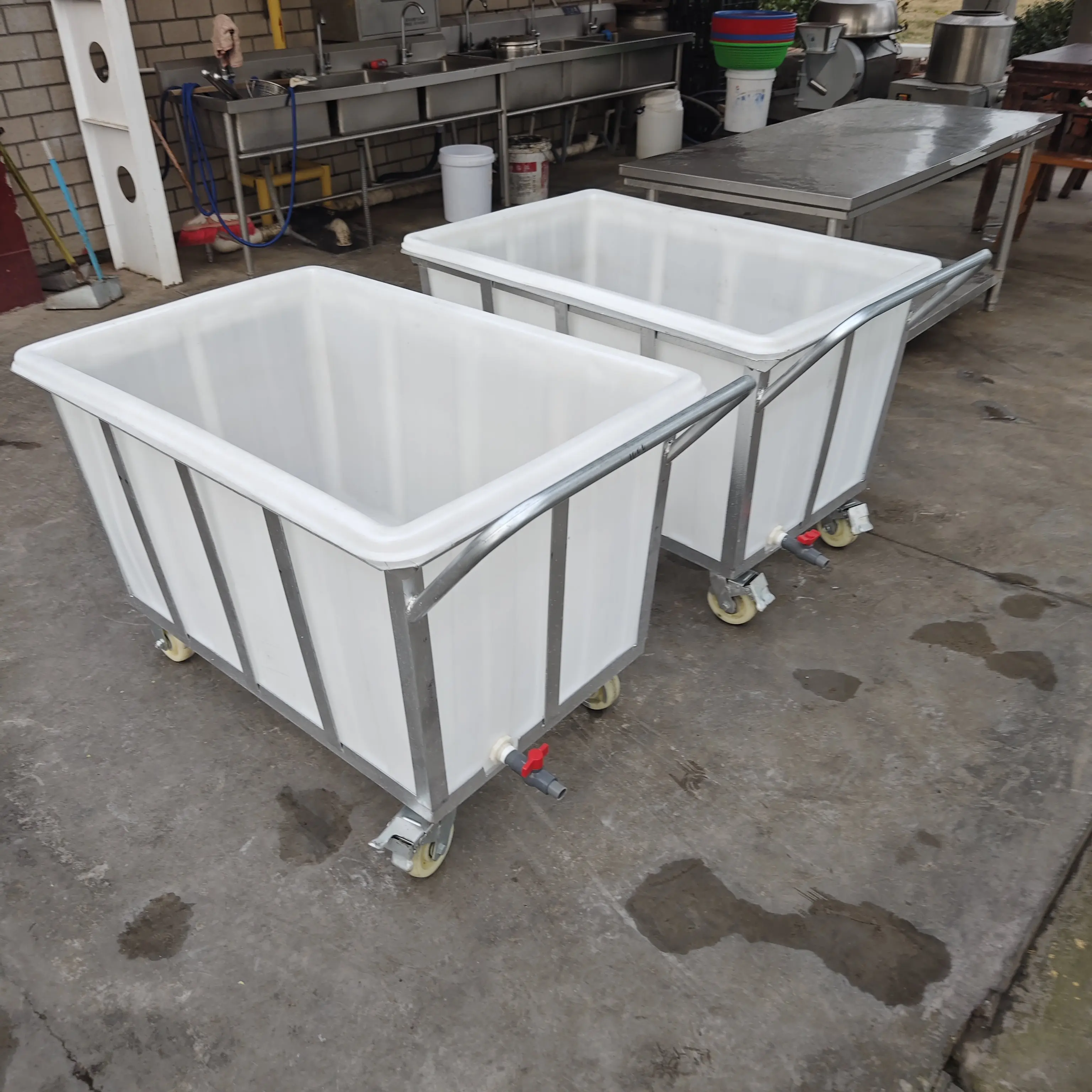 Water tank cart Turnover Cloth drop Dyeing factory cloth Loading water trolley Plastic box Linen with wheels