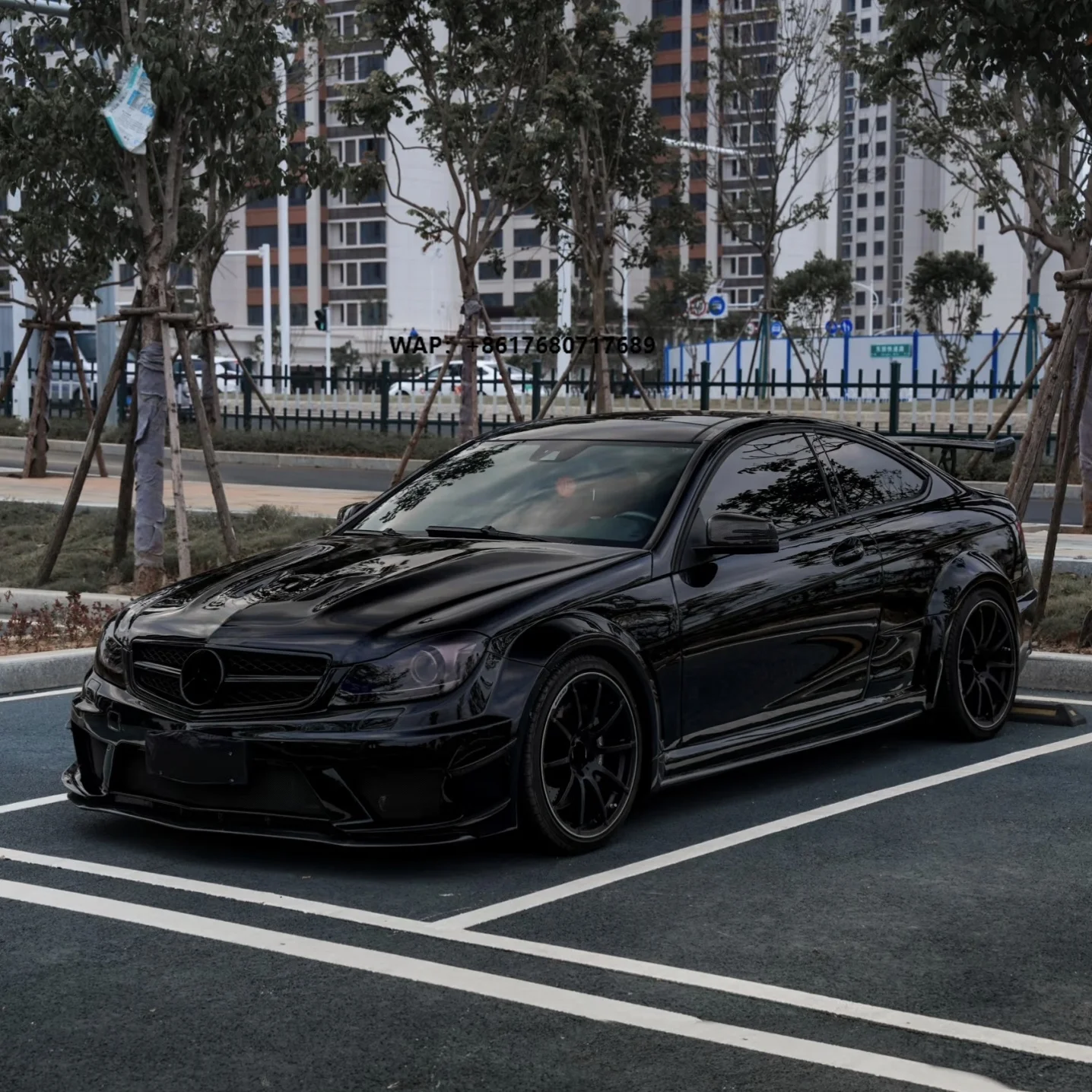 For W204 C63 Upgrade Bs Style Front Bumper Front Lip Wheel Eyebrow Side Skirt Rear Bumper Body Kit