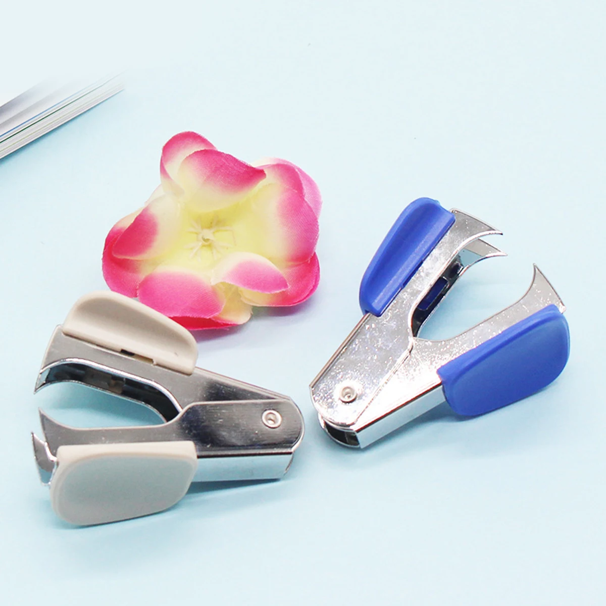 

6pcs Staple Remover Handheld Nail Puller Staple Remover For Stapler Office Fastener Tool Effort Saving Portable Design