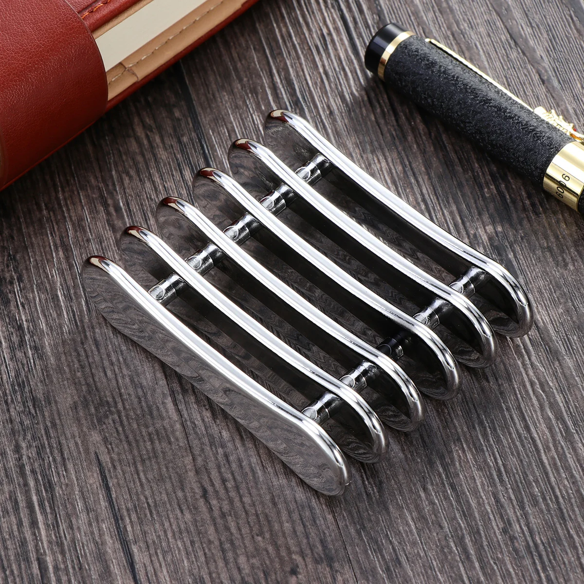 

Electroplated 5 Slot Nail Art Pen Holder Stand for Uv Gel Brushes Carving Tools Storage Rack Display Support Nail Salon DIY