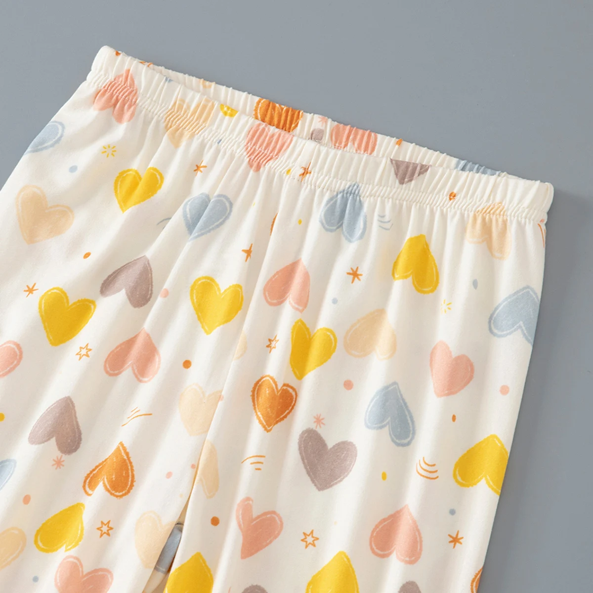 2-teiliges Herbst- und Winter-Set für Kinder mit süßem Liebesmotiv, bestehend aus langärmeligem Oberteil und Hose, bequeme Freizeitkleidung und Schlafanzug für Mädchen. – Detail 20