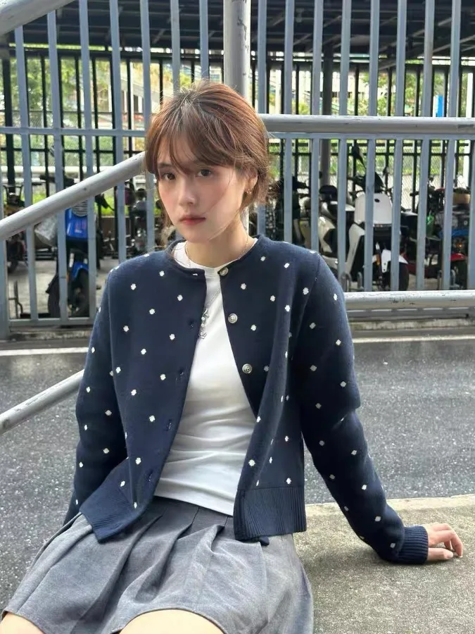 

Korean Sle Soft Wave Dot Knitted Open Cardigan Women's Autumn Winter New Sle k Blue round Ne Button Sweater Jaet V...