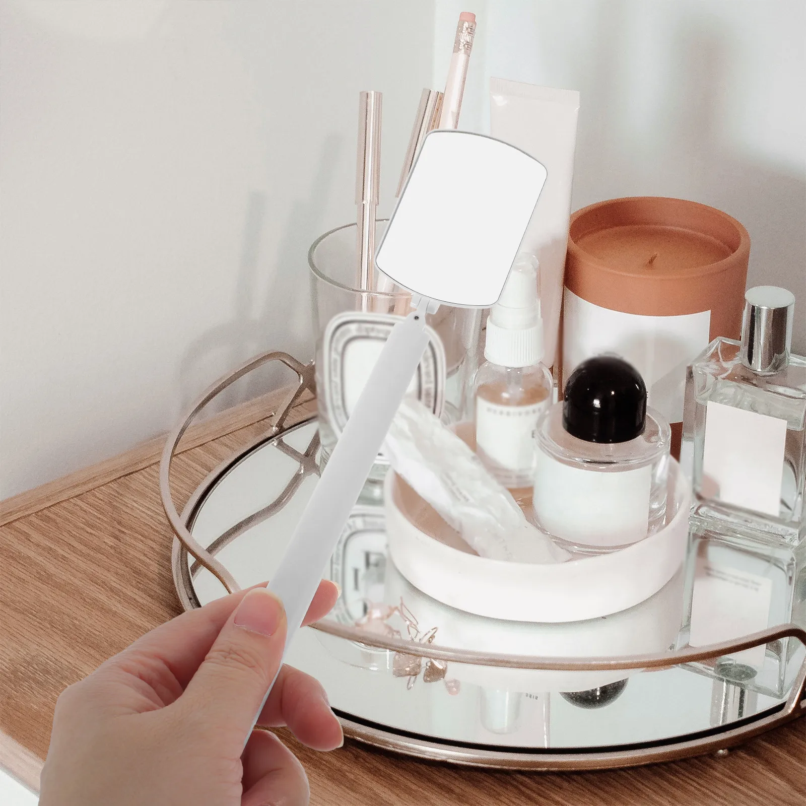 Eyelash Extension Mirror Ergonomic Compact Rotate Design Clear Lash Check Mirror for Precise Application Handheld Portable