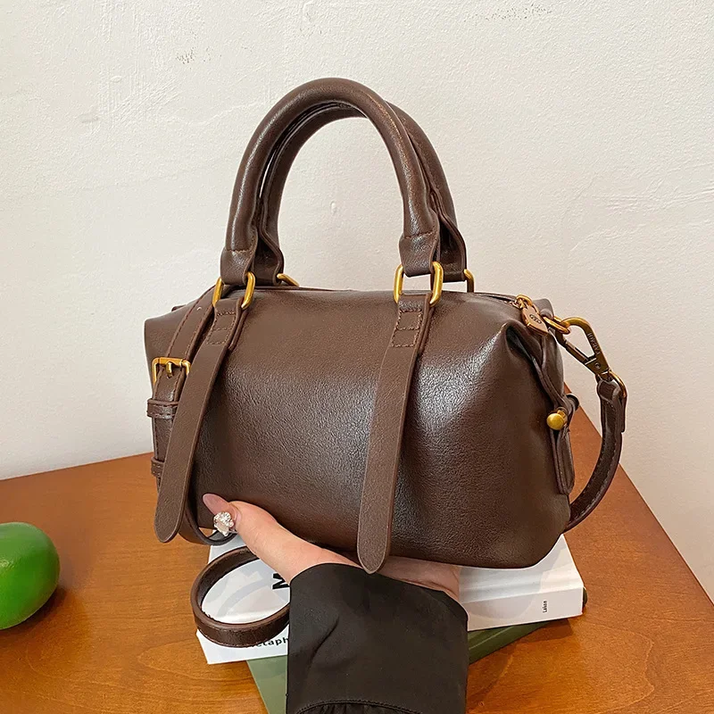 

2025 New! Light Luxury Women's Soft Leather Handheld Boston Bag. Large Capacity, Versatile and Stylish. Ideal for Commuting