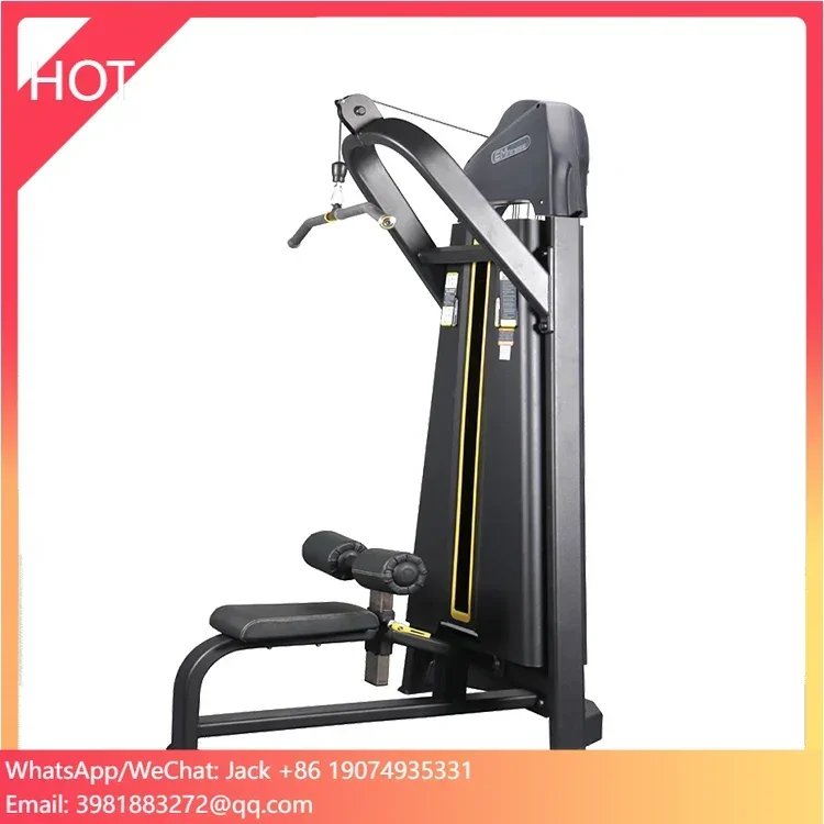 جهاز رياضي لتدريب العضلات في صالة الألعاب الرياضية #1