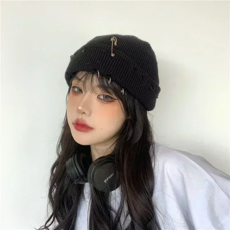 Winter New Beanies Knitted Hat Women Fashion Warm Thick Gorro Men Hip Hop Pin Hole Skullcap Short Hat Unisex Basic Cap