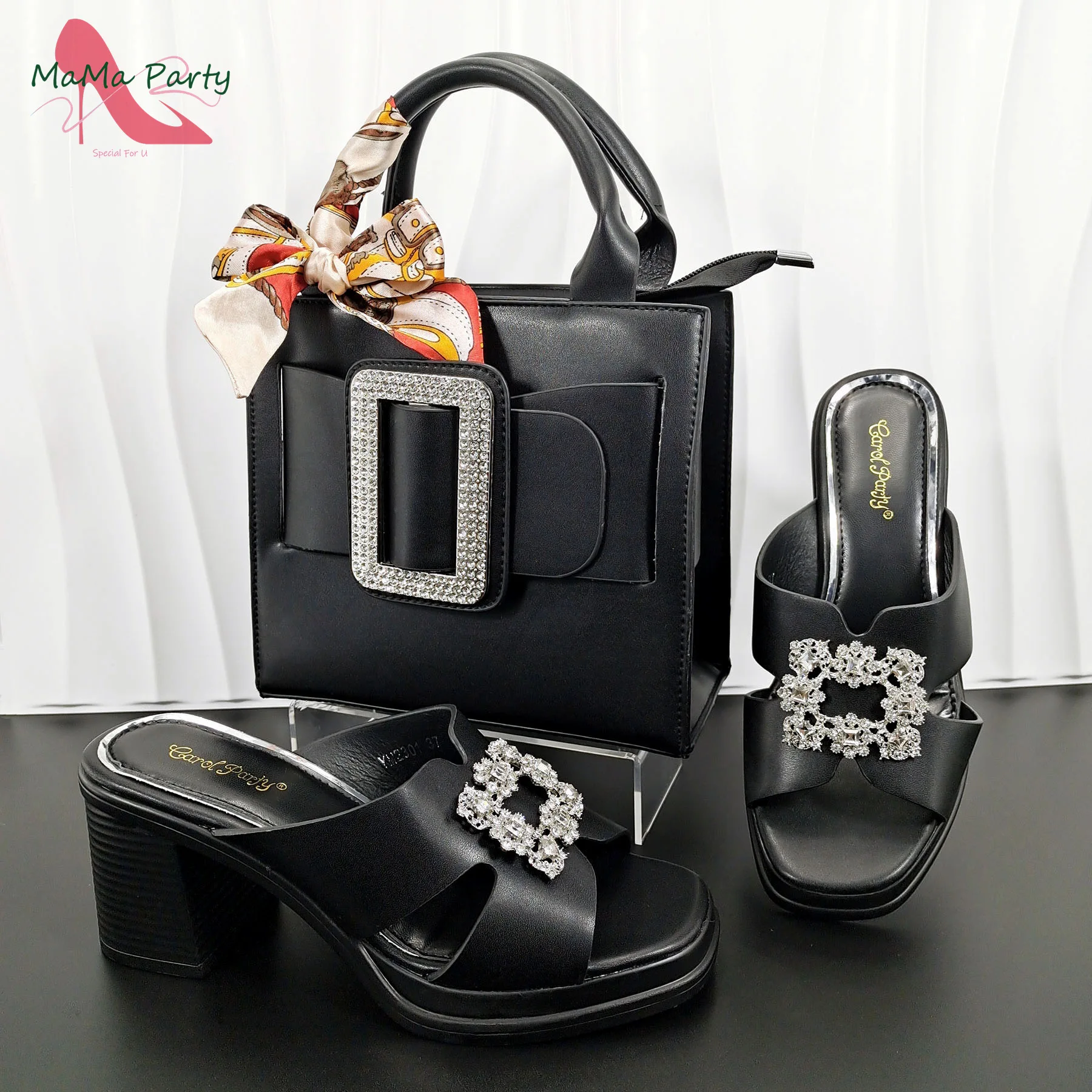 

2024 Classics Style Nigerian Women Shoes Matching Bag Set in Black Color High Quality New Design with Crystal for Wedding