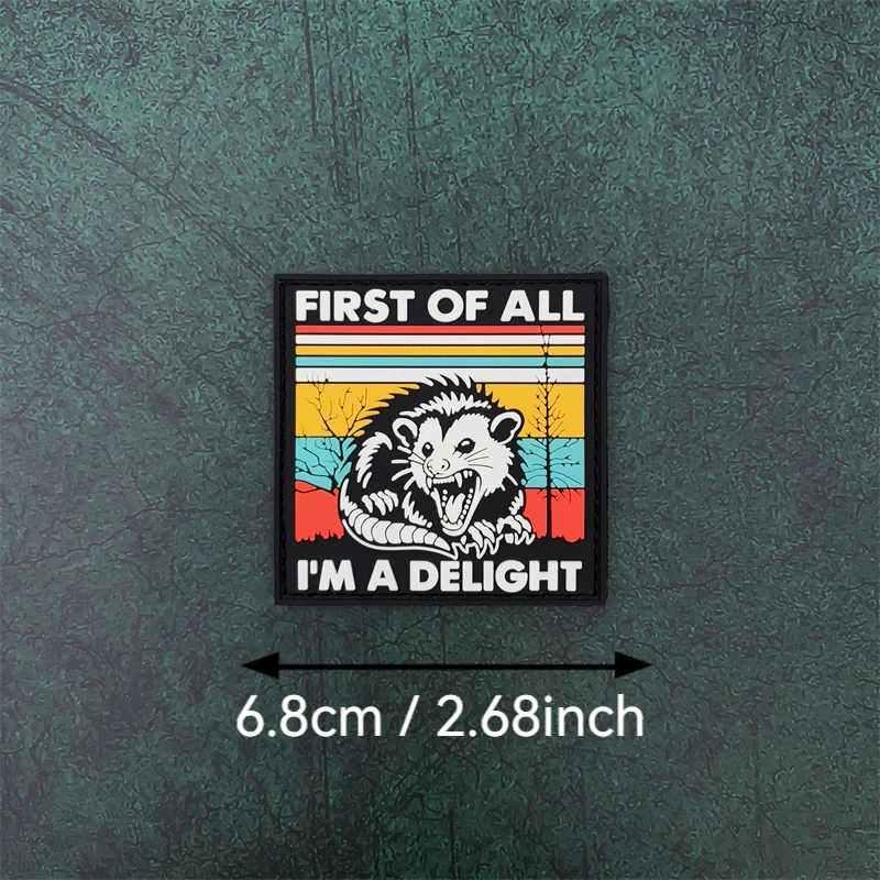 Un parche adhesivo de insignia moral de goma suave de material de Pvc animal irritable con efecto luminoso, adecuado para sombreros, ropa, mochilas, chaquetas, chalecos, pegatina de parche bordada