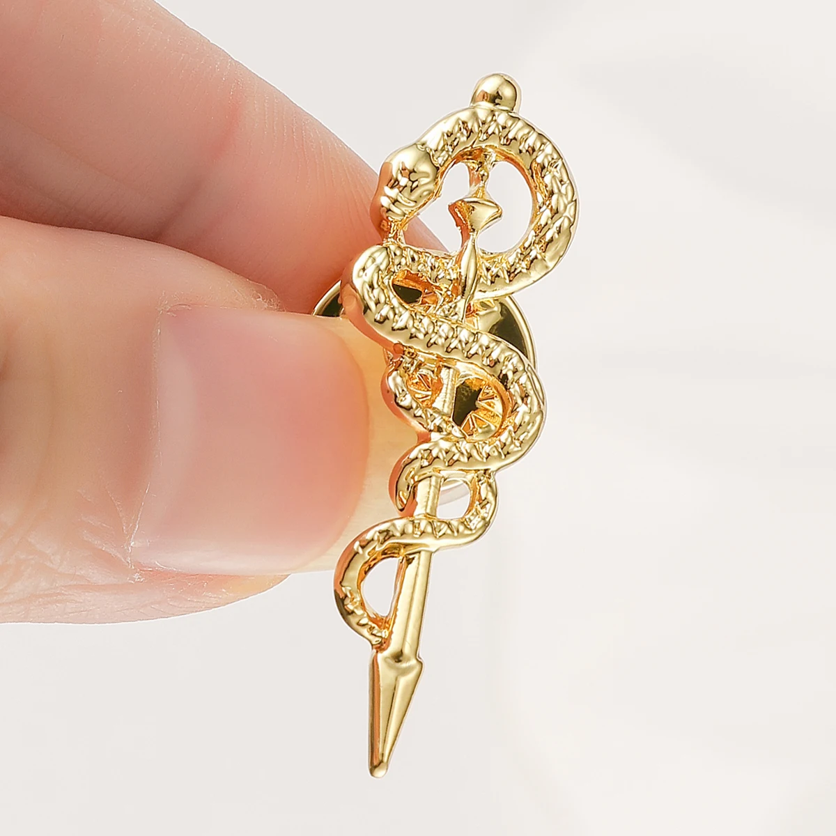 

Catuni Asclepius Caduceus Doctors Pins Brooch Medical Lapel Lanyard Bag Coat Accessories Gifts