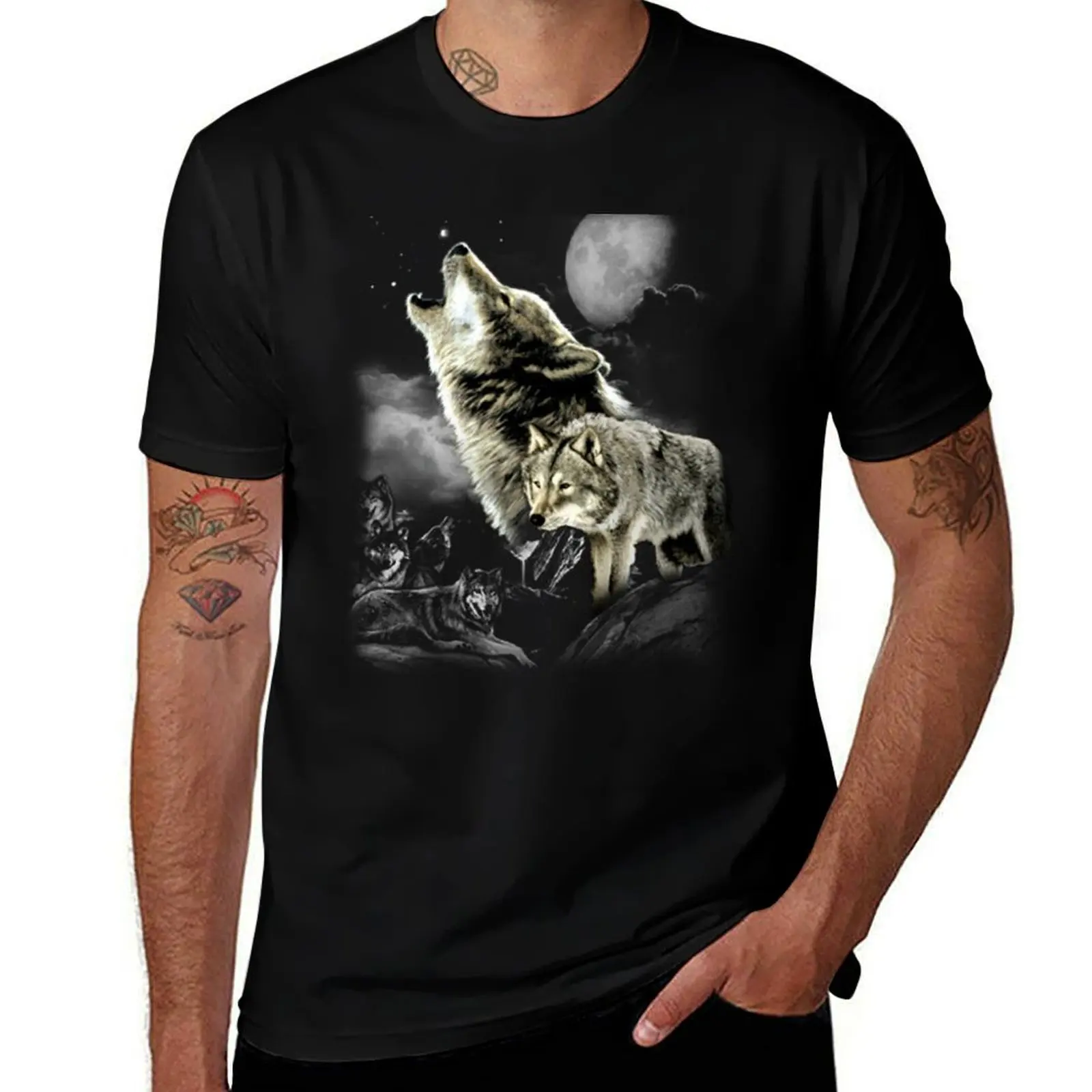 

Wolves Howling in Moonlight T-Shirt Casual Minimalist Short Sleeve Top
