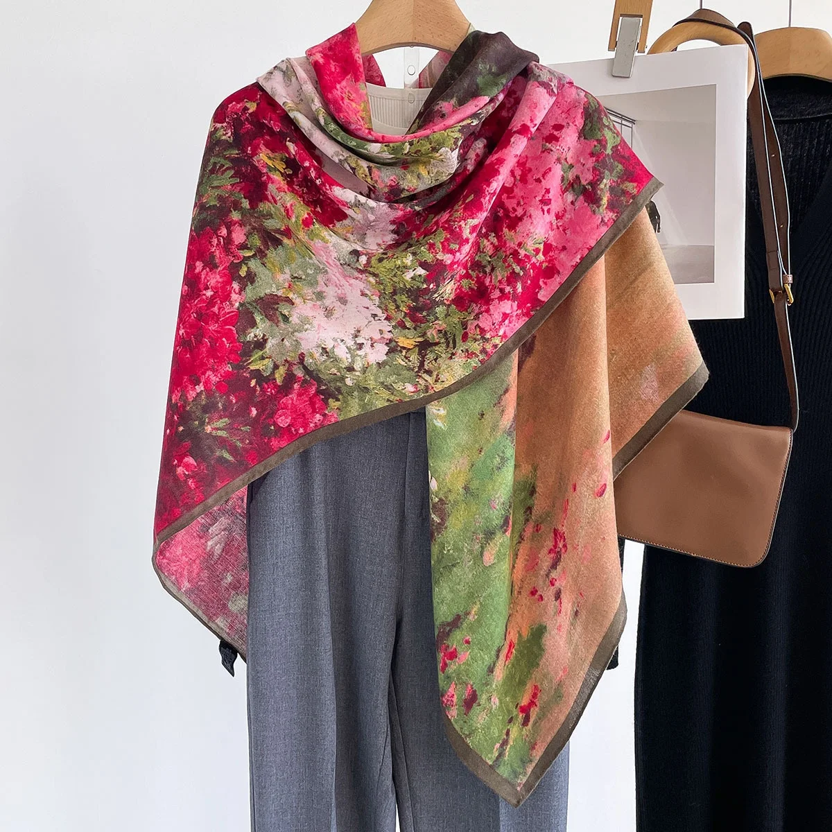 Vintage Fashion Build - Vintage Botanical Building Pattern Women Square