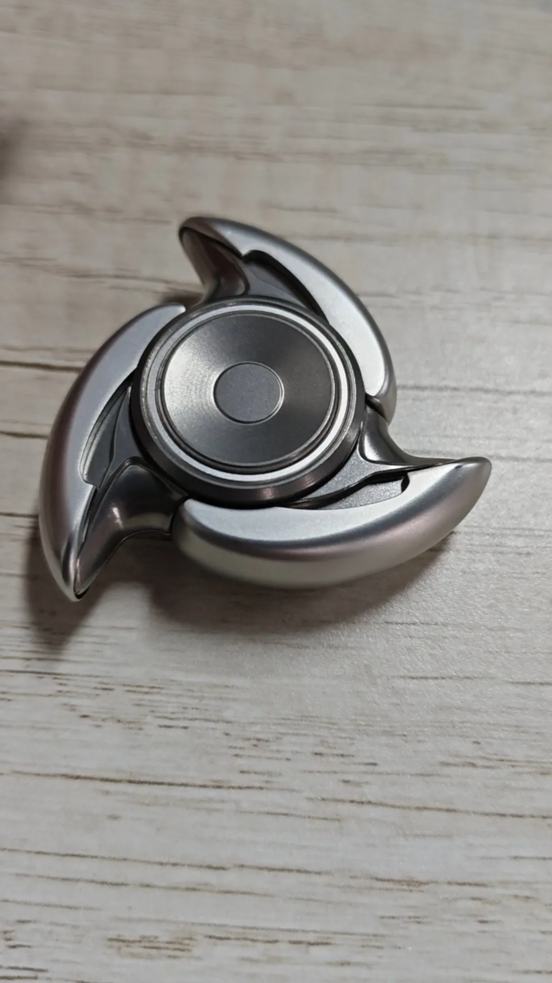 Used EDC Trinity Liquid Flash Edc Titanium Steel, Side Opening Gyroscope Sprocket Fidget Spinner
