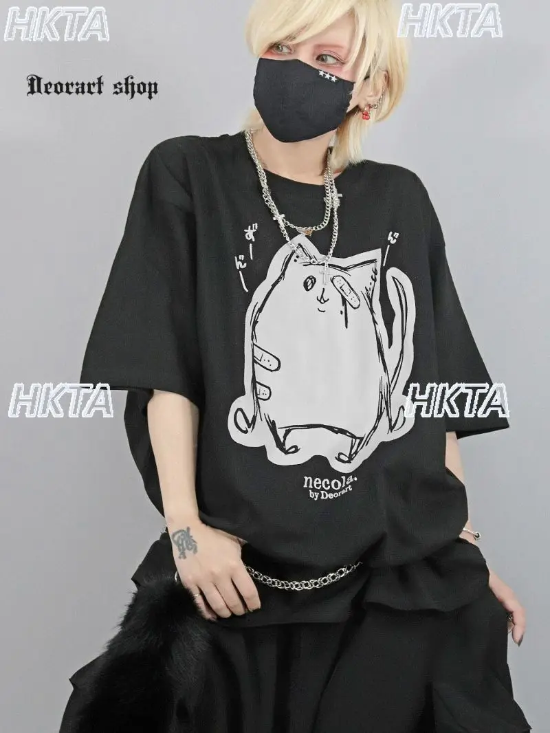 เสื้อยืดแขนสั้นพิมพ์ลายน่ารัก สไตล์โกธิคสุดเท่ห์ สำหรับผู้หญิงและผู้ชาย รุ่นใหม่ล่าสุดสำหรับฤดูร้อน ทรงหลวม สีดำ เสื้อยืดผู้หญิง