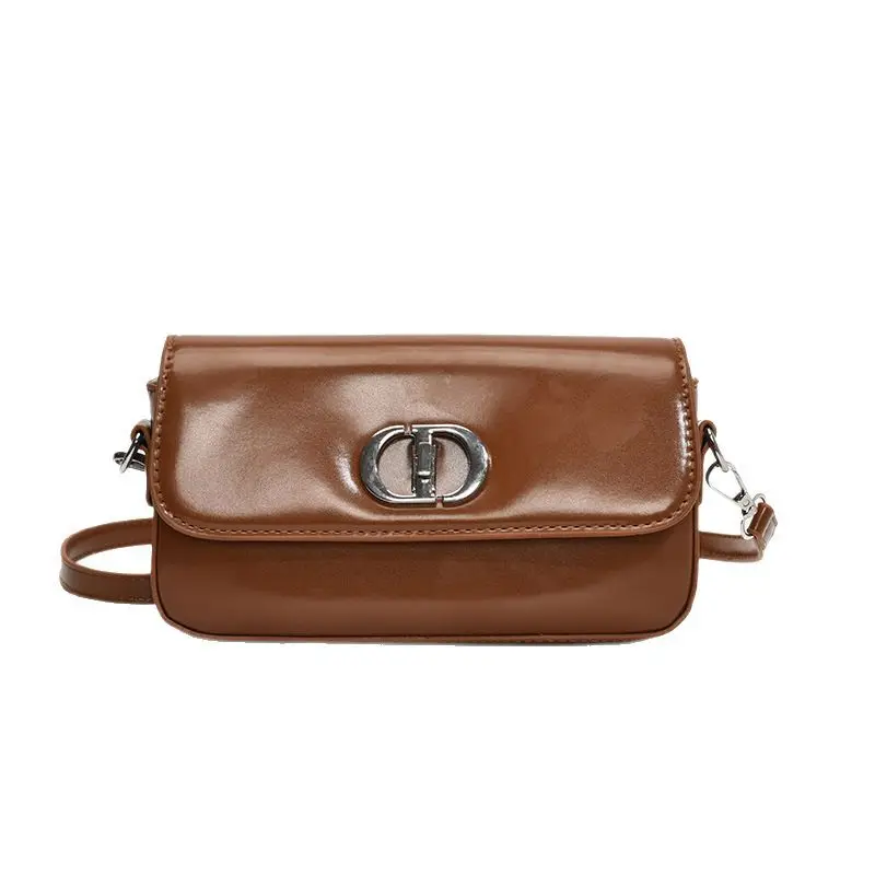 Sac à bandoulière tendance avec sangle en chaîne pour femmes, sac à bandoulière léger, petit sac carré décontracté pour un usage quotidien, nouvelle collection 2025