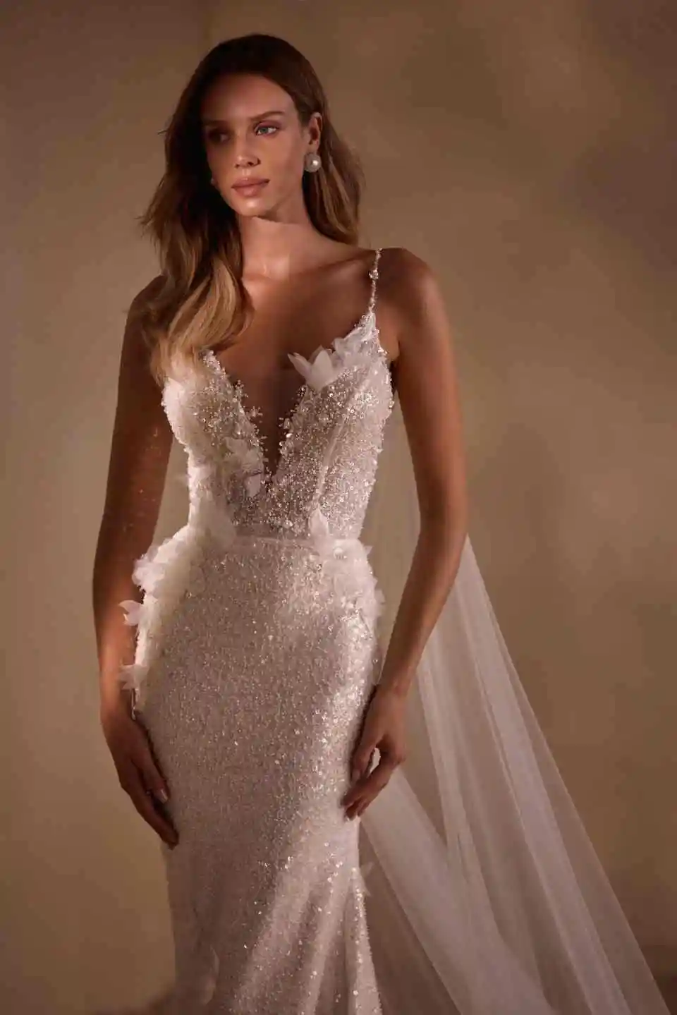 Gorgeous Wedding Dresses Mermaid Appliques Lace Backless Sleeveless Sweep Train Bride Wedding Dresses Robe de mariée Customized