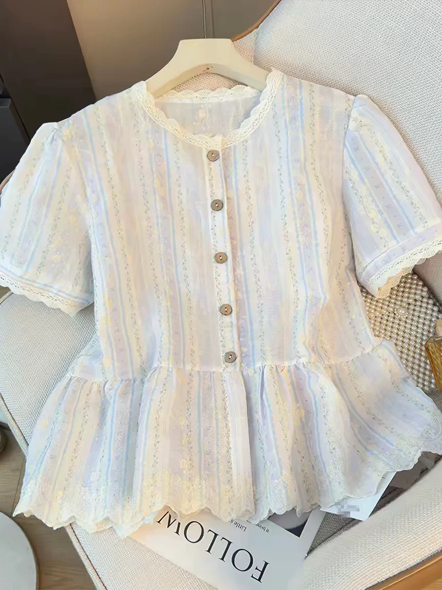 

2026 New Summer Korean Style Commute Sweet Soft Style Embroidered Lace Trim round Neck Bubble Sleeve Floral Shirt Women's Fas...