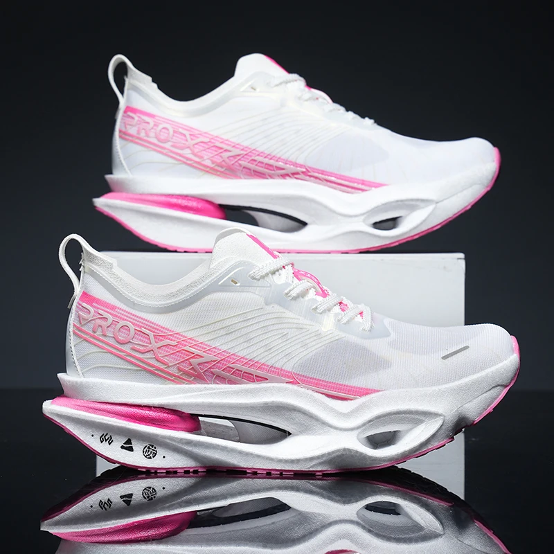 Professional Racing Running Shoes for Men, High-Elastic Breathable Mesh Upper That Wicks Sweat and Prevents Foot Stuffiness, Carbon Plate Propulsion Technology for Cushioning and Rebound, Non-Slip and Wear-Resistant Outsole Suitable for Marathon Long-Distance Training Sports Shoes