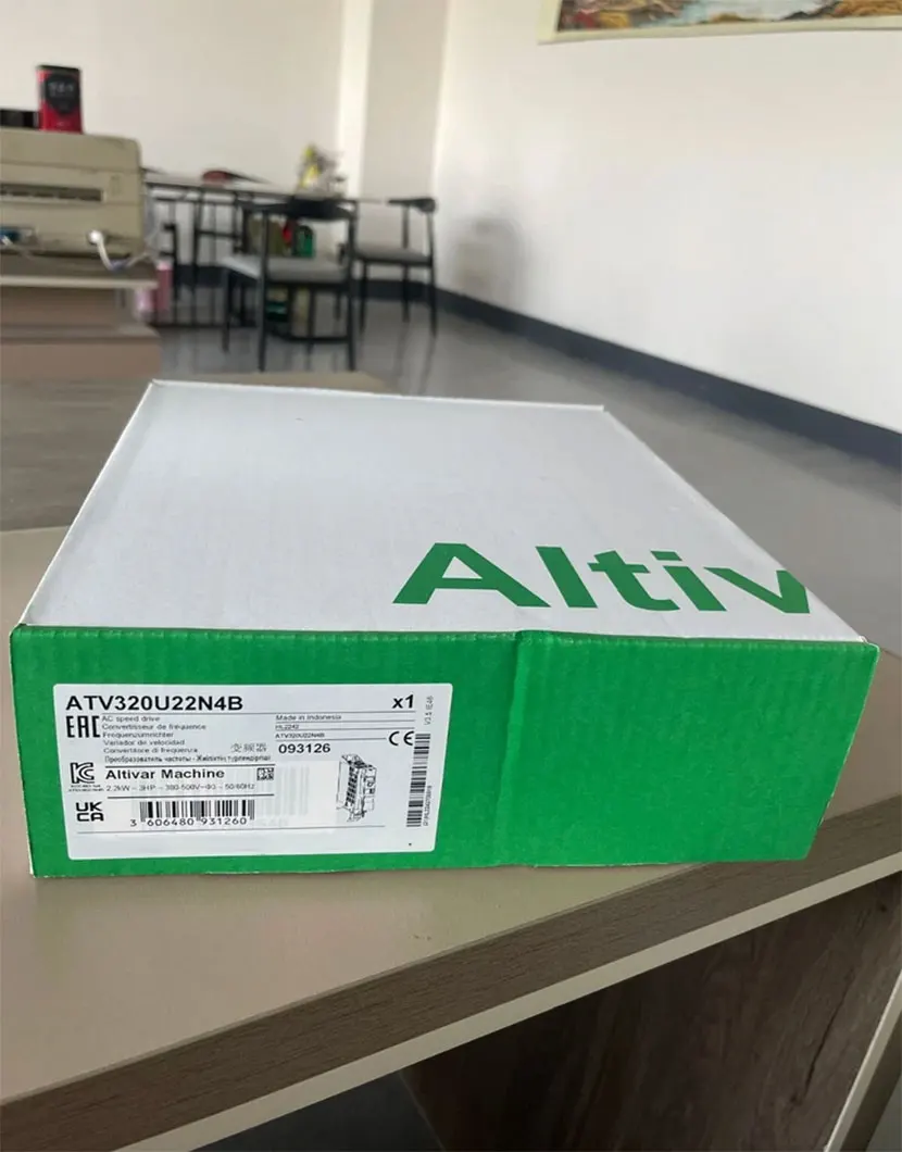 العلامة التجارية الجديدة ATV320U22N4B ATV320U30N4B ATV320U40N4B ATV320U55N4B ATV320U75N4B ضمان لمدة سنة واحدة