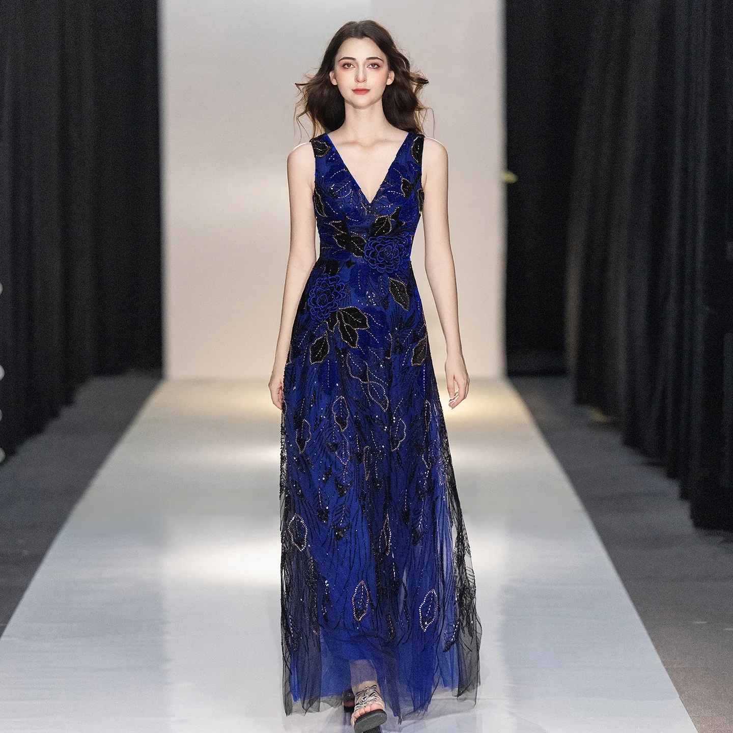 Royal Blue Evening Dress Sleeveless Deep V Neck Floor Length Black Floral Embroidered Sequin Velvet Applique Gown Customized