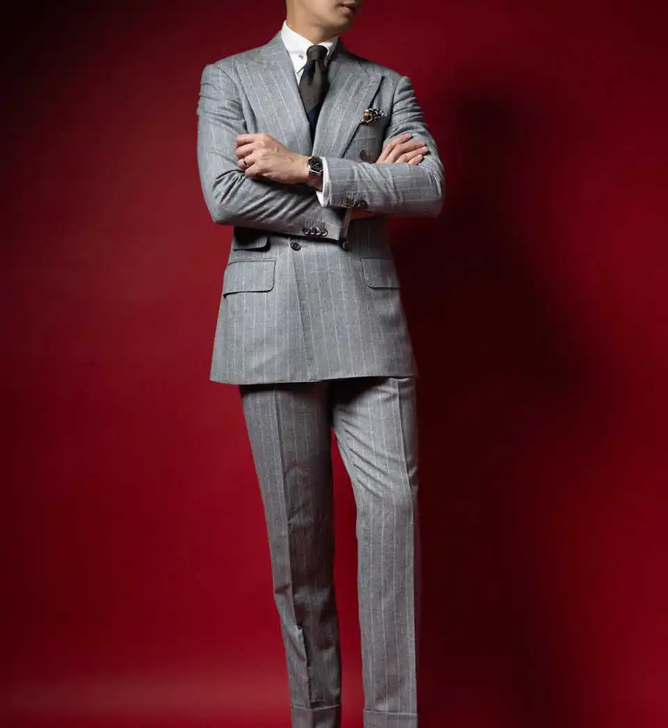 Plaid Men Suit 2 Piece Jacket Pants Peaked Lapel Double Breasted Slim Fit Blazer Business Occasion Wedding Tuxedo Costume Homme