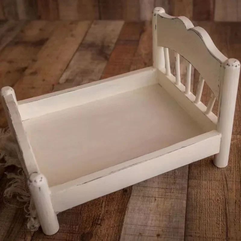 Small Mini Wooden Crib Retro Shooting Bed Prop For Studio Indoor Portrait Shooting Photo Scene Decor Layout Furnishing Accessory