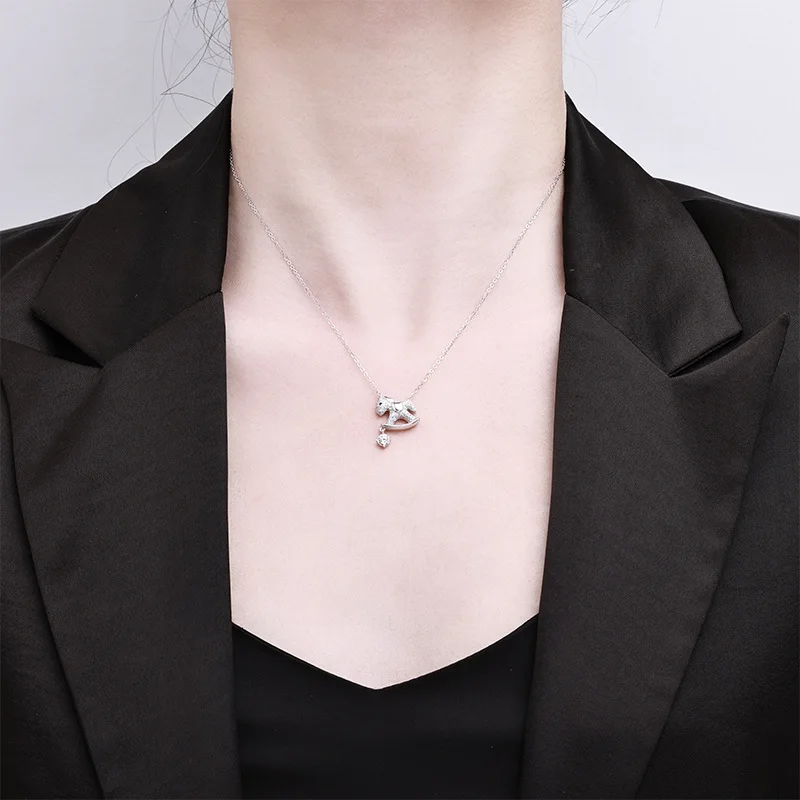 Kalung Kuda Kayu Perak Murni S925 yang Indah dengan Moissanite 0.3ct Rantai Sweater - Perhiasan Mewah Ringan Hadiah untuk Hari Valentine