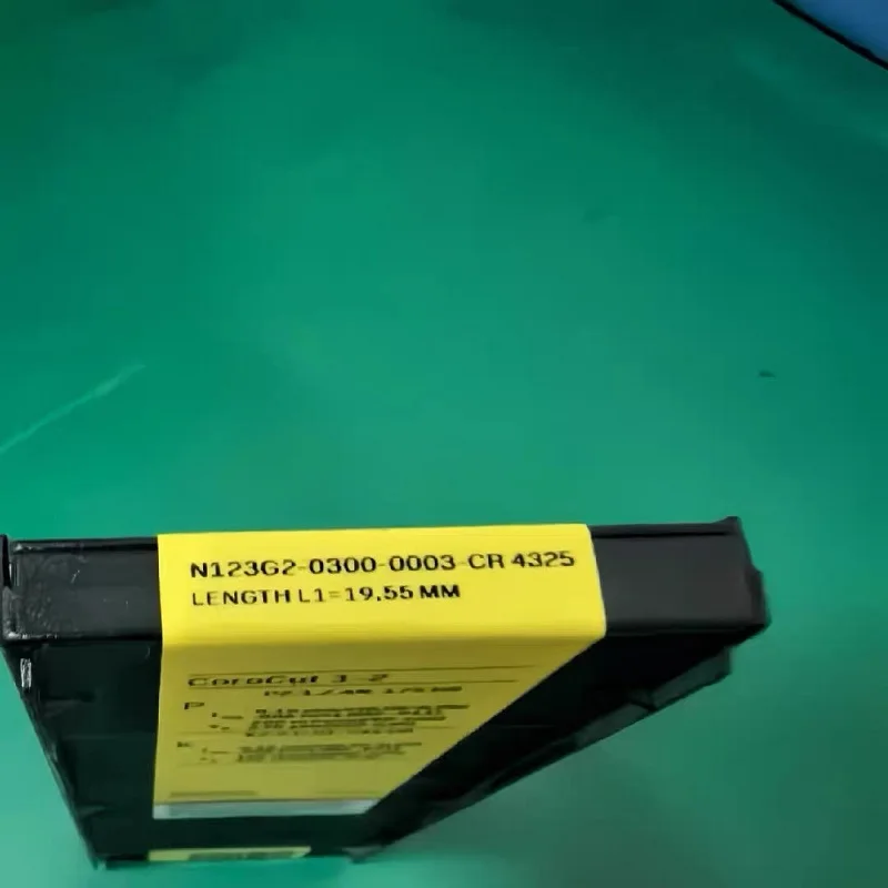 

Hard alloy cutting blades N123G2-0300-0003-CR 4325