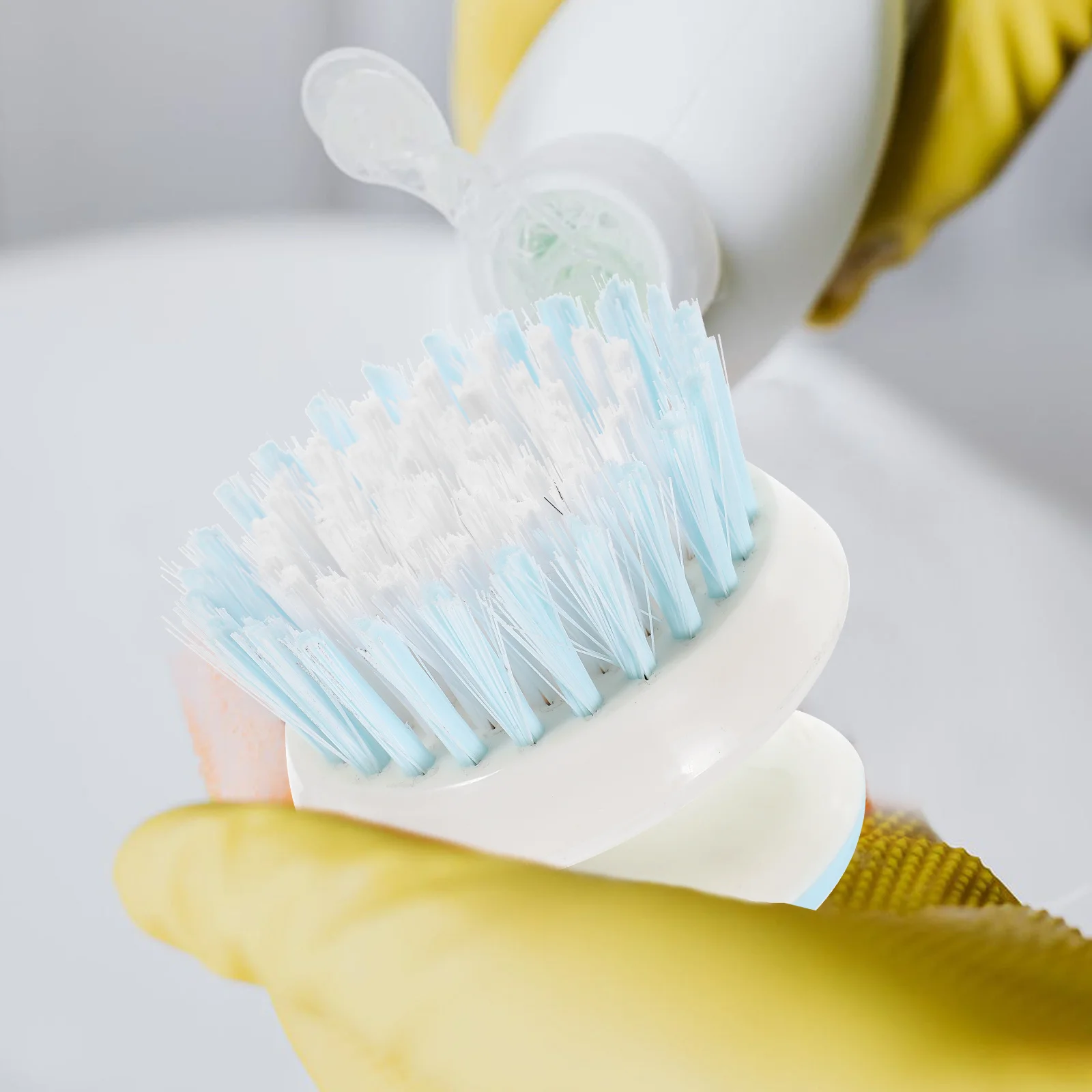 Щетка для мытья посуды с пластиковым держателем