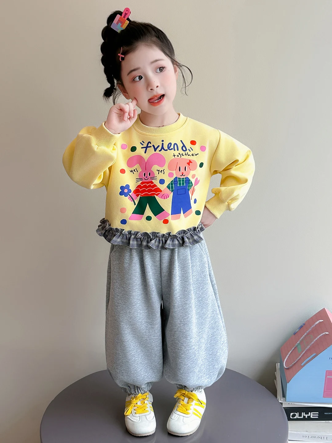 Girls Casual Print Outfit Lucky Star Wood Ear Sweatshirt Pants Two Piece Set Autumn New Style Children Fashionable Ensemble