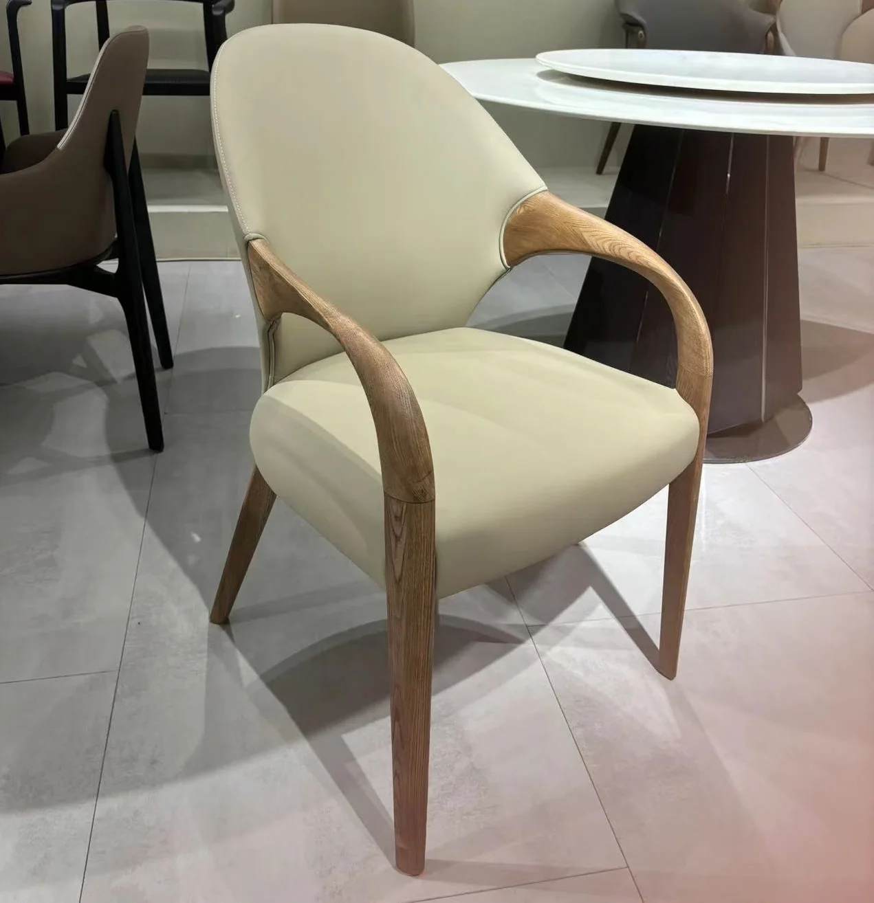 

Dining Table Restaurant Furniture Wood Dining Chair Modern Restaurant Set Custom-size Curved Wooden Solid Hotel Restaurant Chair