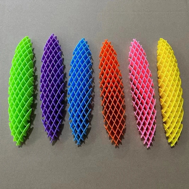 1Pcs New Design Fidget Gadget Magic Worm 3D Print Pineapple Carrot Anti-Stress ADHD Stress Relief EDC Elastic Toy for Kid Adult