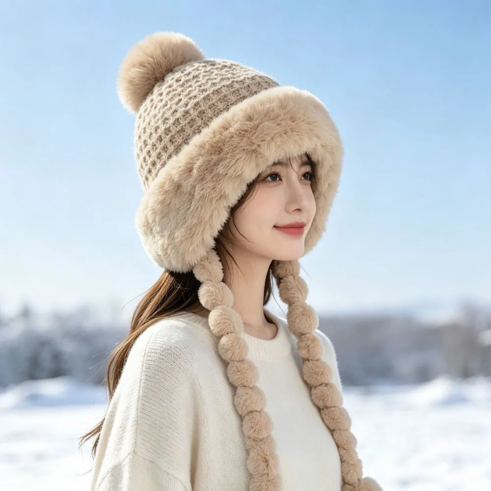 Fleece-gefütterte Mütze mit Pompon-Zöpfen, gestreifter Strick, Pelzkrempe, Pelzbesatz, winddichte, wärmeisolierende Ohrenklappen-Wintermütze für den Arbeitsweg – Detail 11